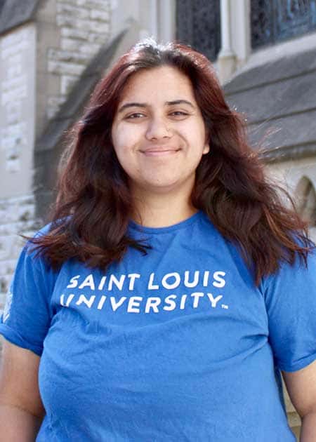 A headshot of Zainab Mahmood