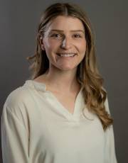 Lauren Papianou headshot