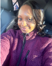 Headshot of Nicole Agnew