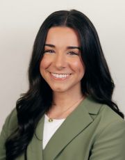 Headshot of Katherine DeHoog