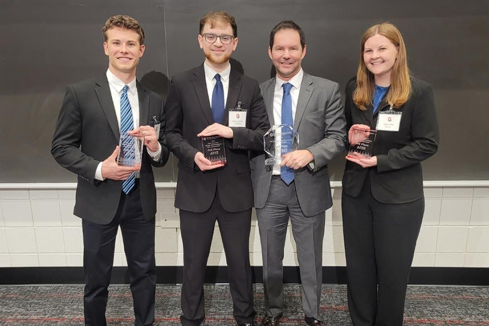First-Year SLU M.H.A. Students Place Third in Health Administration Case Contest