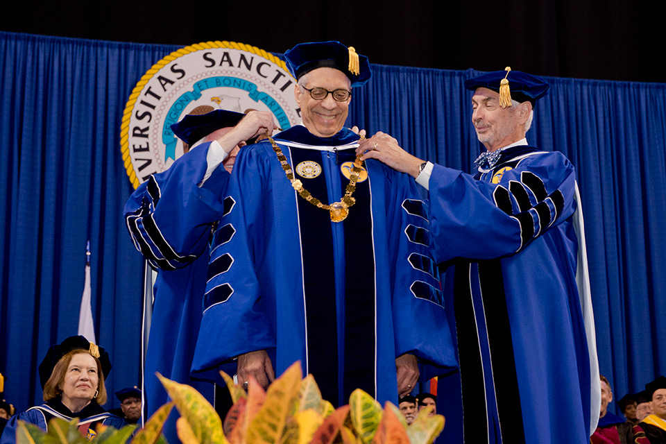 Pestello at his inauguration Fred Pestello receiving the chain of office from Bill Kauffman during Pestello's inauguration ceremony