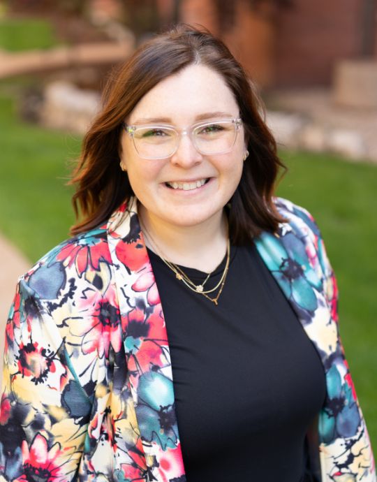 Tori Harwood Headshot