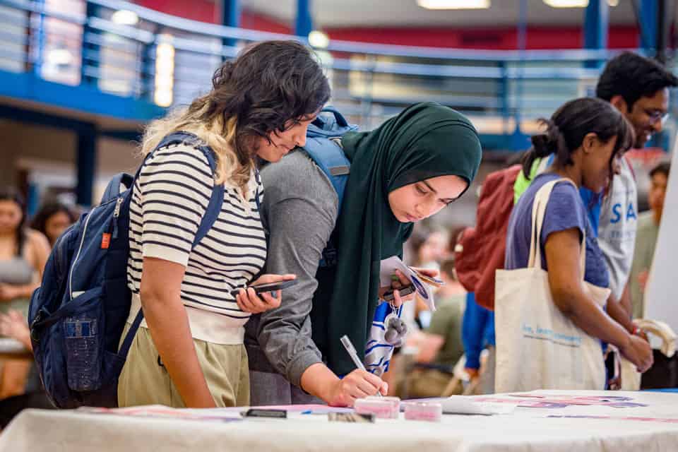 Inside a College Fair: What to Expect